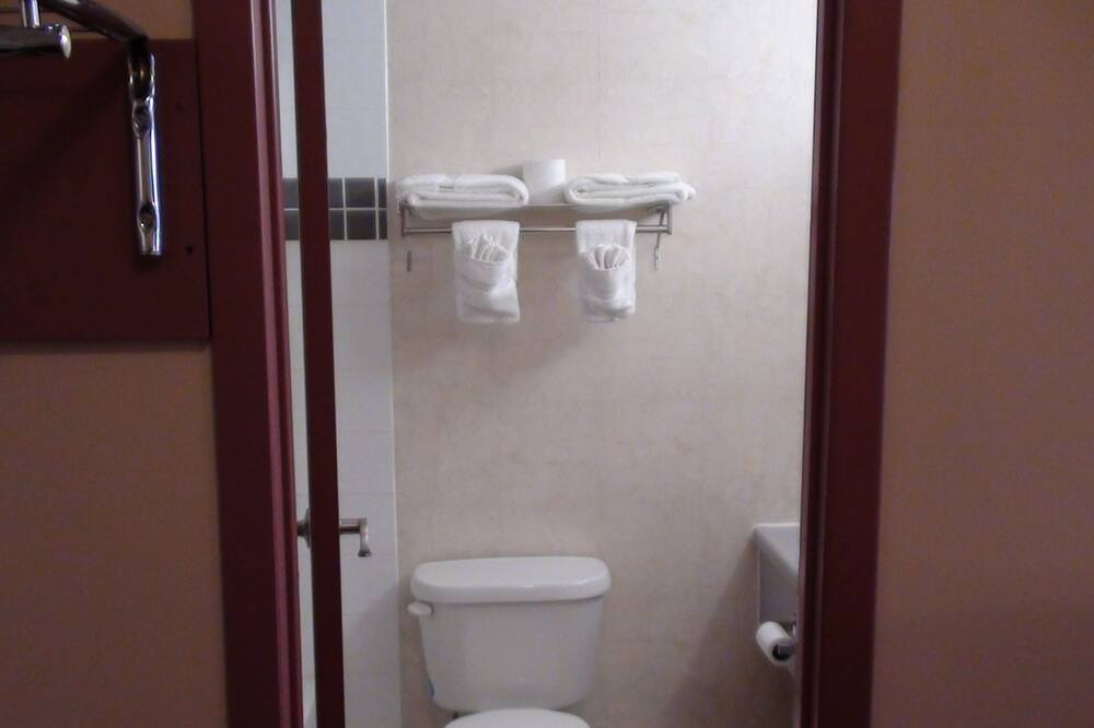 Photo of Bathroom in Longlac