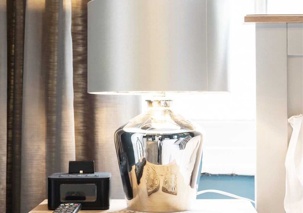 Photo of Others in Lee