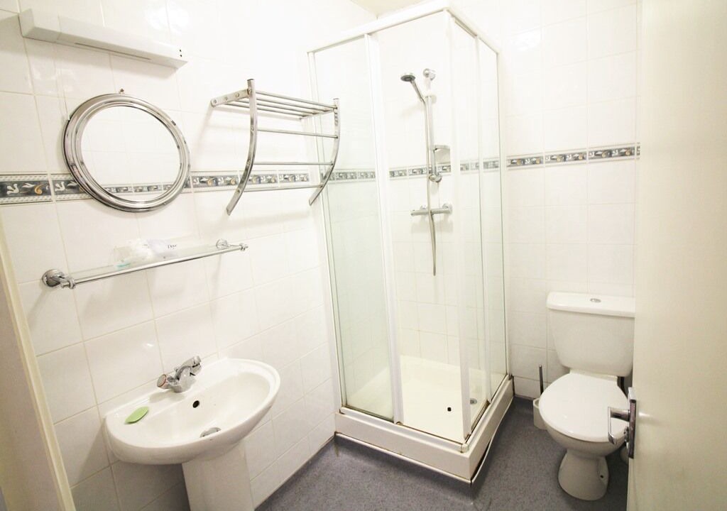 Photo of Bathroom in Lee