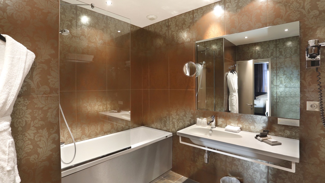 Photo of Bathroom in Besancon Old Town