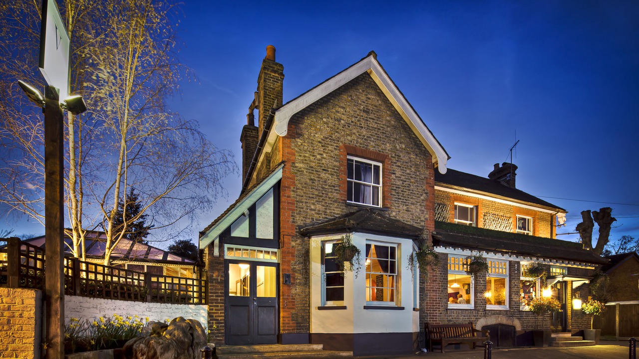 Photo of Outdoor in Mortlake