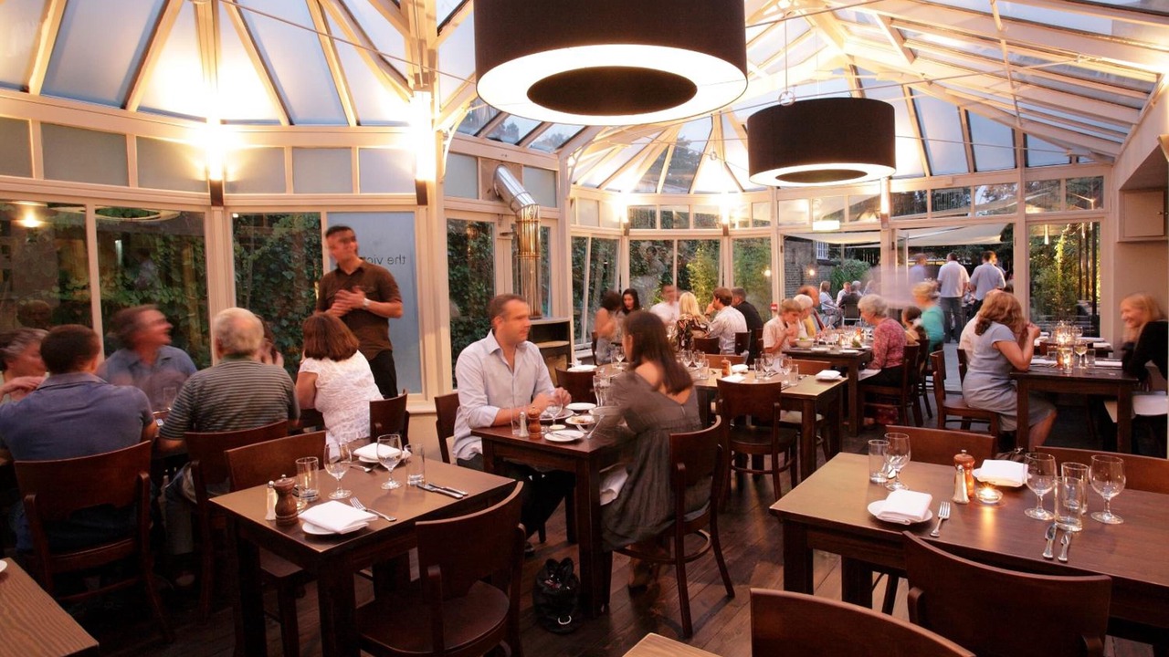 Photo of Others in Mortlake