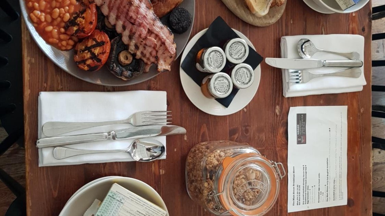 Photo of Others in Mortlake