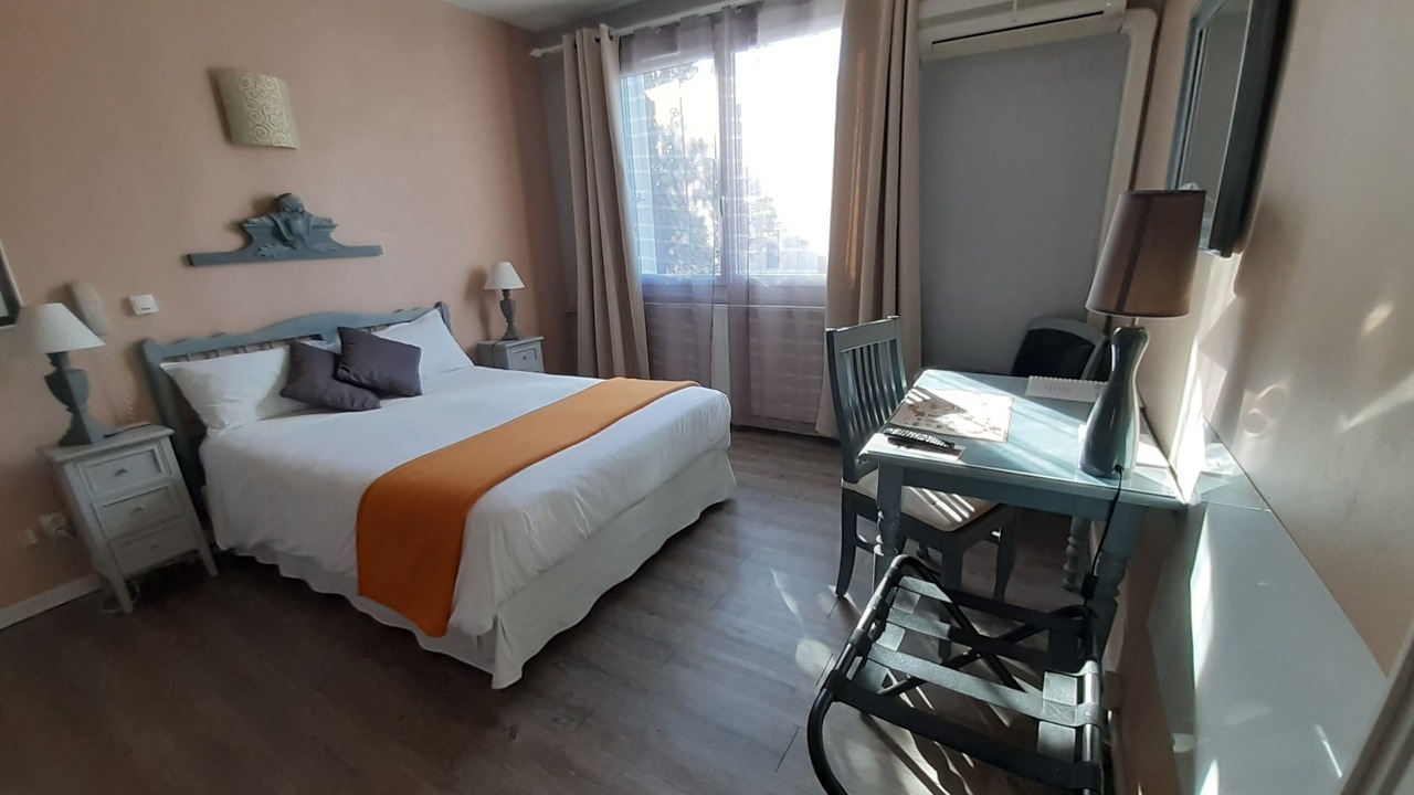 Photo of Bedroom in Pierrelatte