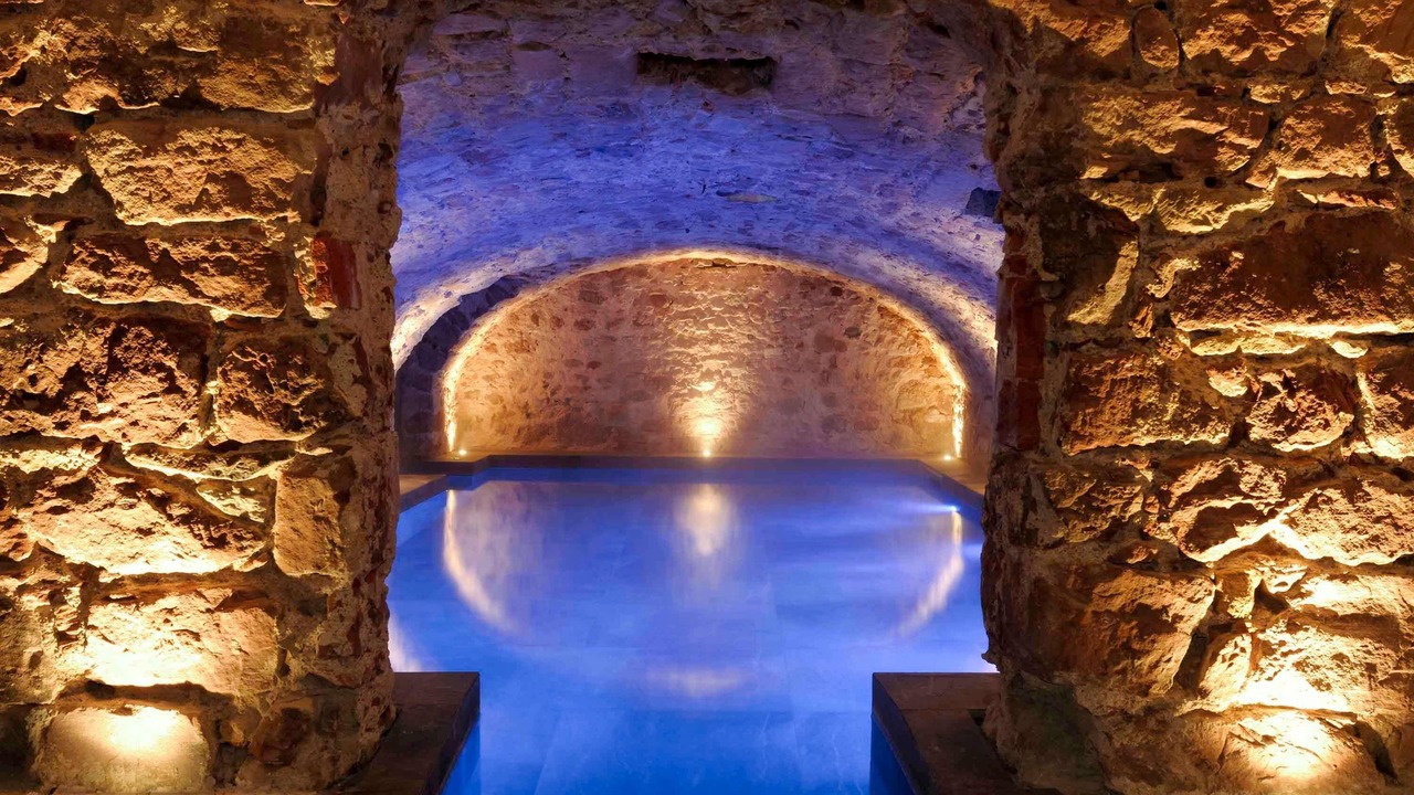 Photo of Outdoor in Barr