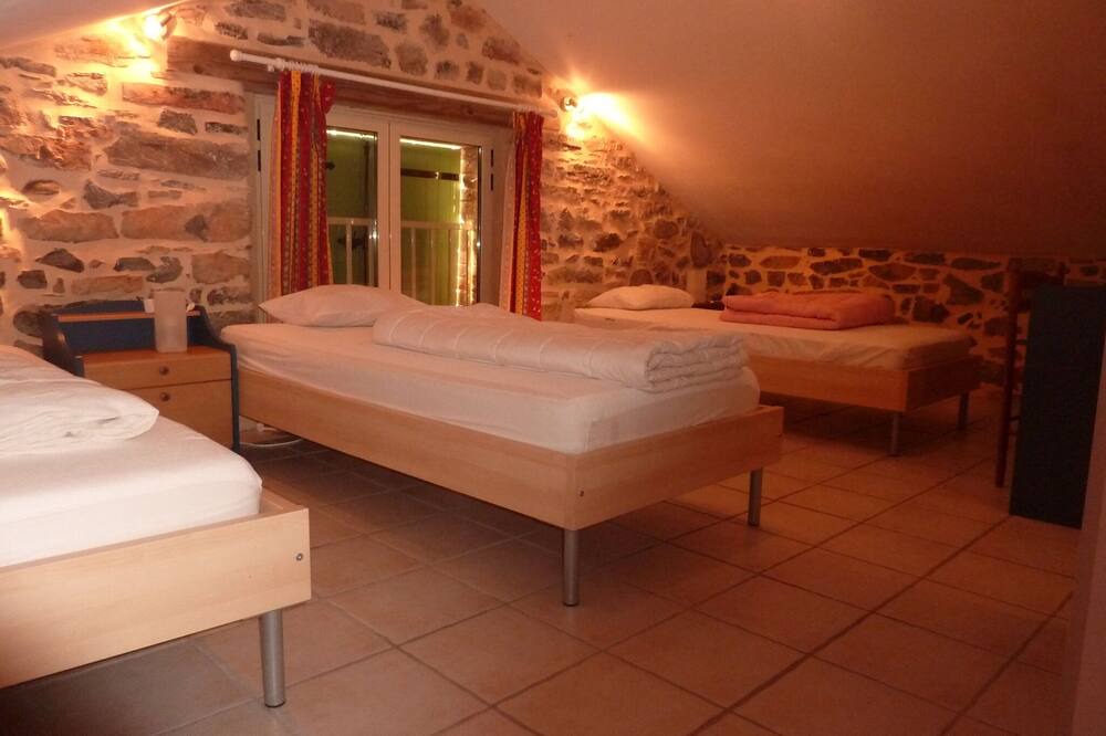 Photo of Bedroom in Courry