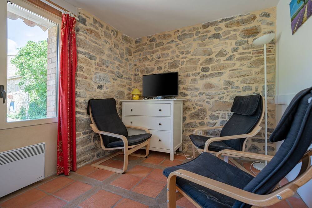 Photo of Livingroom in Courry