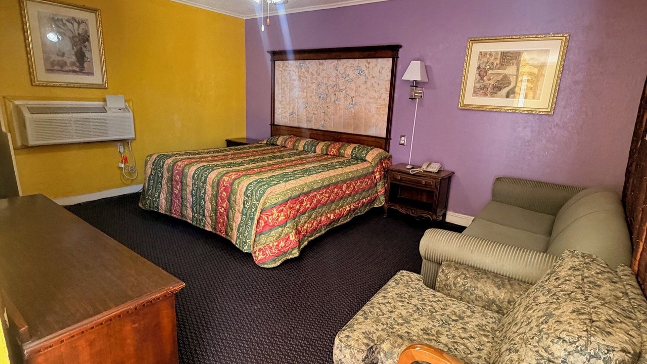 Photo of Bedroom in Homer