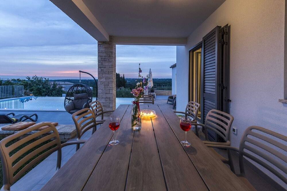 Photo of Patio Balcony in Selina