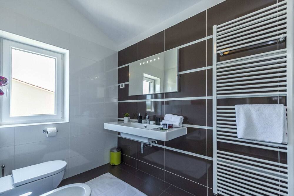 Photo of Bathroom in Selina