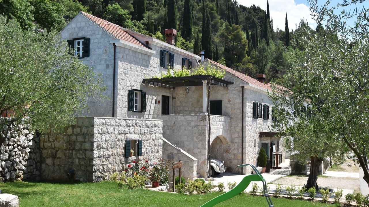 Photo of Outdoor in Lovorno