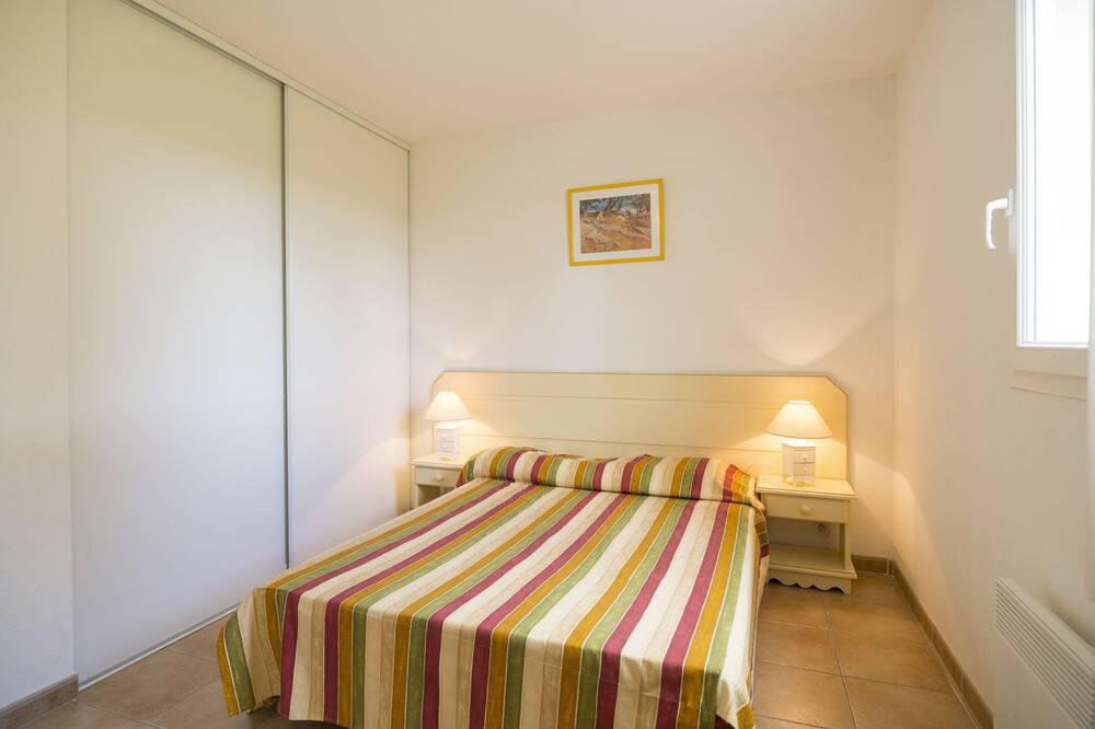 Photo of Bedroom in Homps