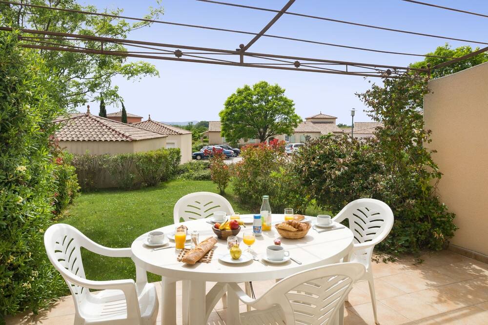Photo of Patio Balcony in Homps