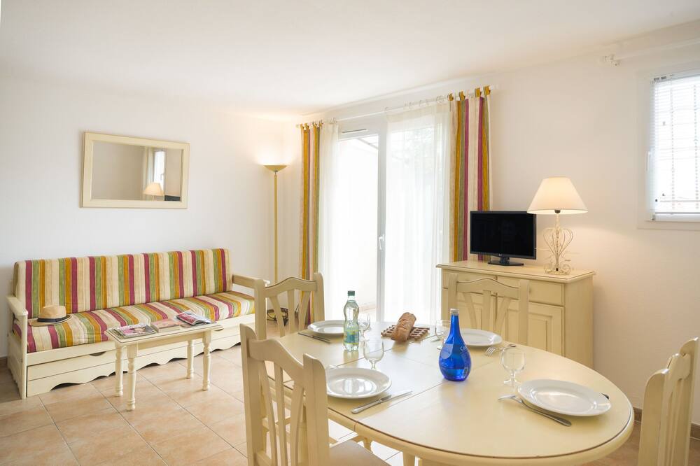 Photo of Livingroom in Homps