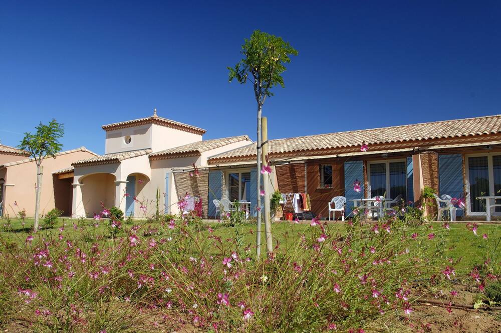 Photo of Outdoor in Homps