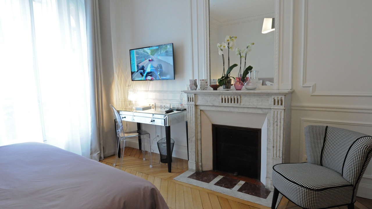 Photo of Bedroom in Grenelle