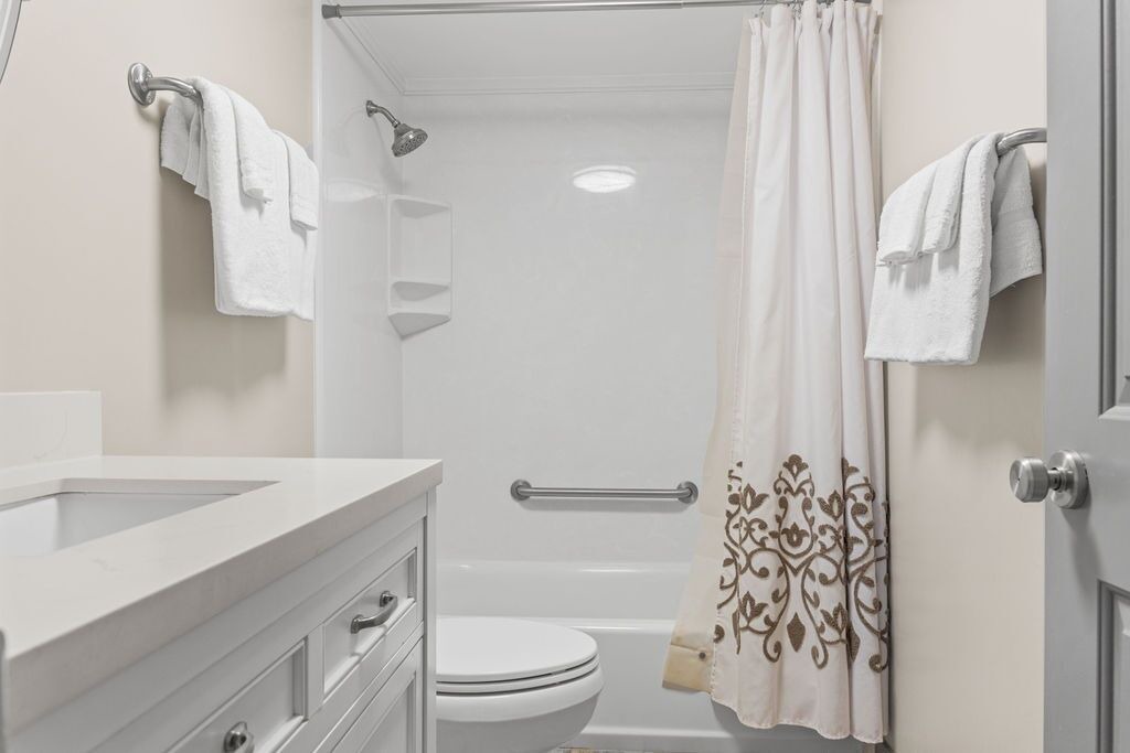 Photo of Bathroom in Gulf Shores