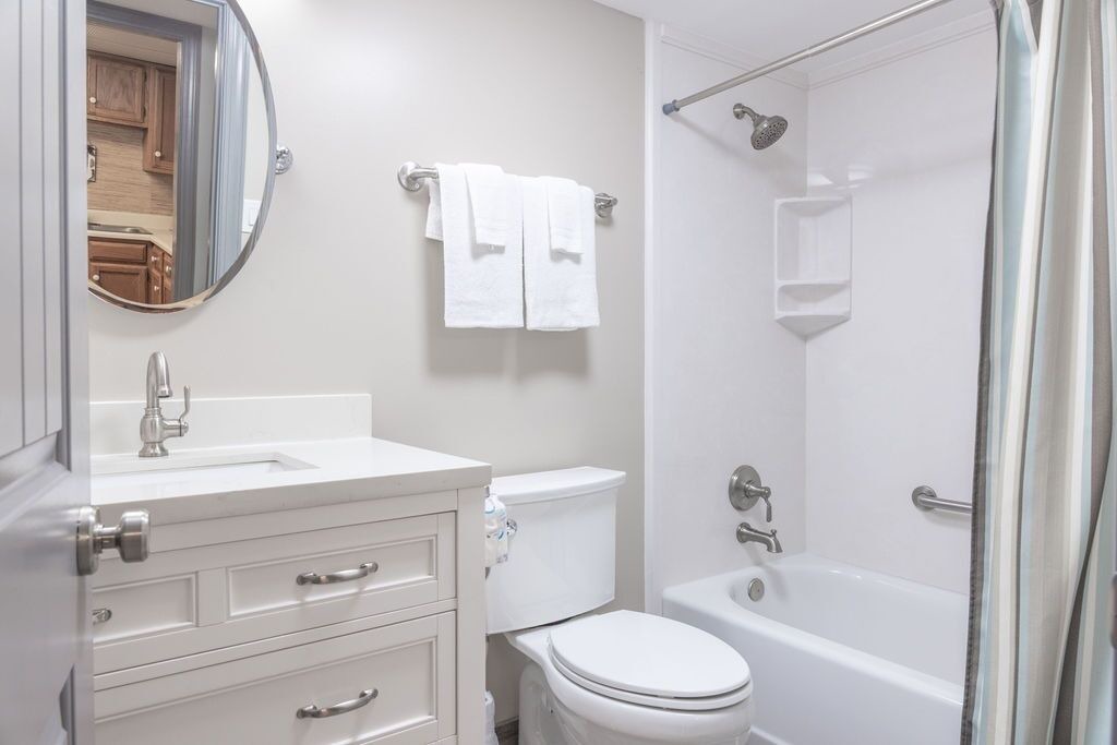 Photo of Bathroom in Gulf Shores