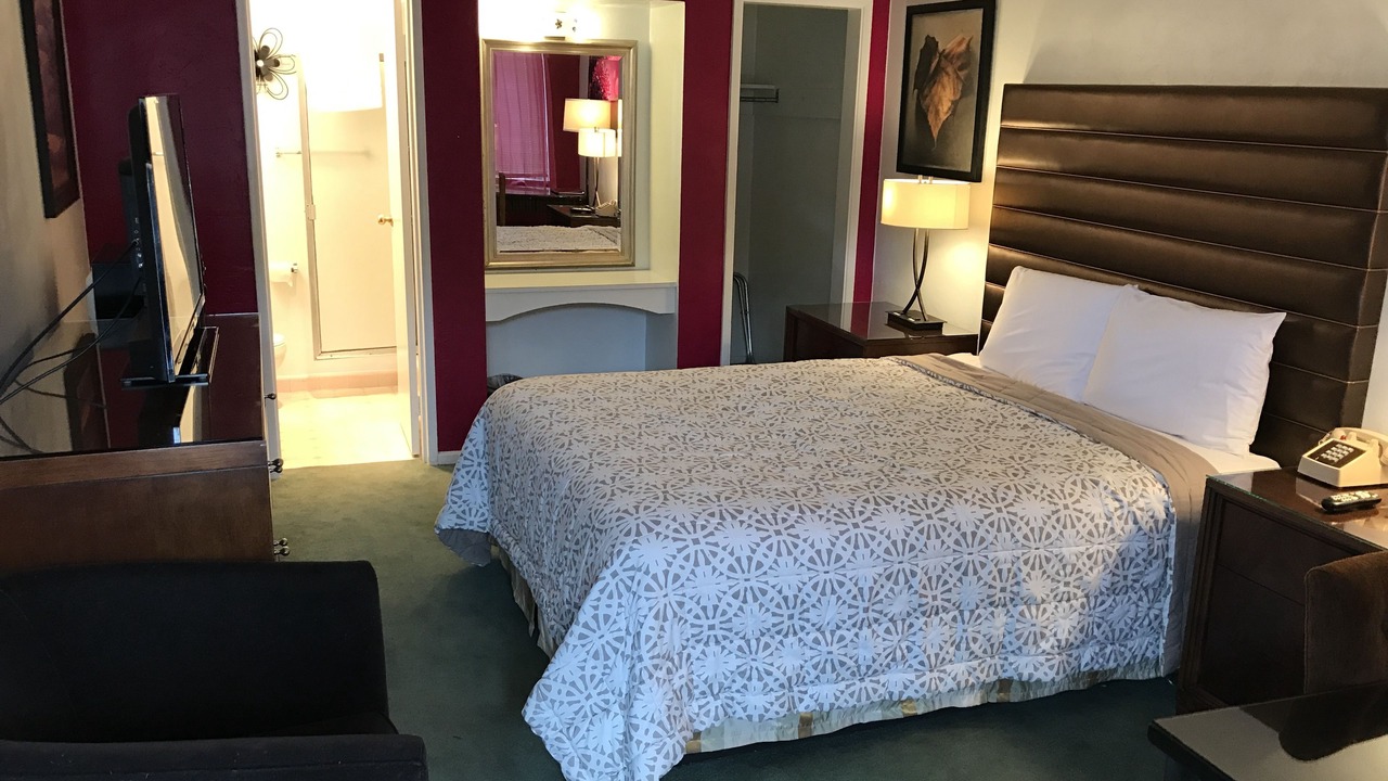 Photo of Bedroom in Grants Pass