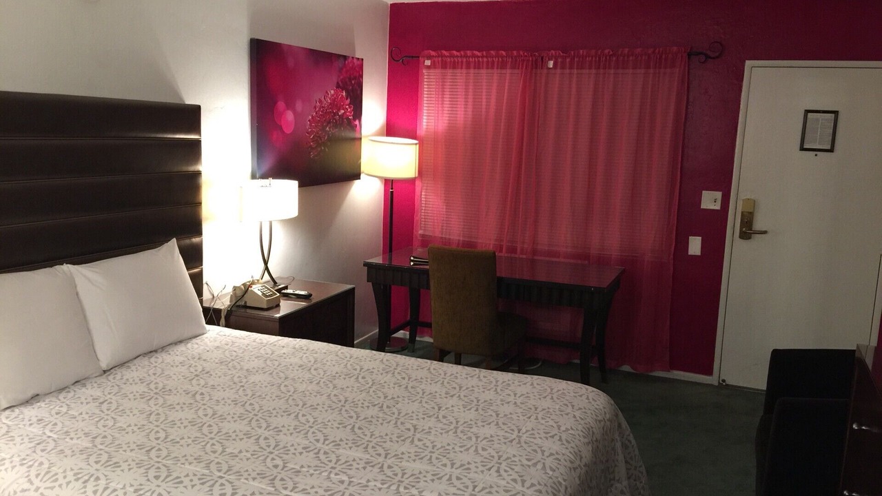 Photo of Bedroom in Grants Pass