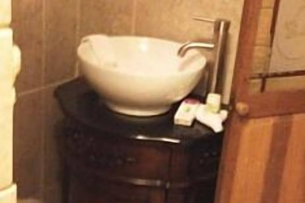 Photo of Bathroom in Lansing