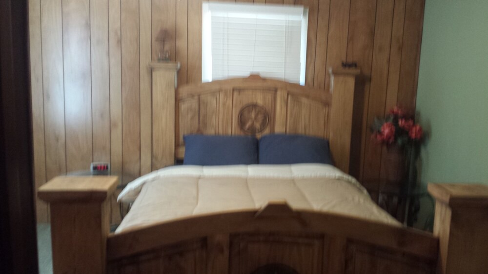 Photo of Bedroom in West Tawakoni