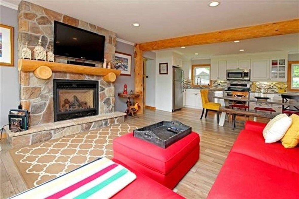 Photo of Livingroom in Ramara