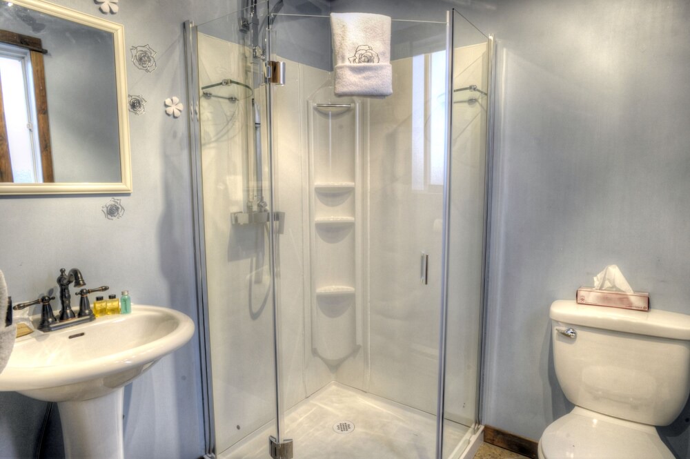 Photo of Bathroom in Val-d'Or