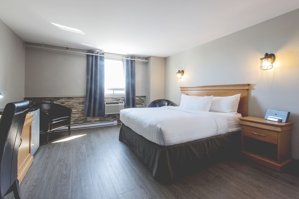 Photo of Bedroom in Val-d'Or