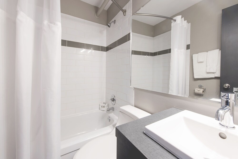 Photo of Bathroom in Val-d'Or