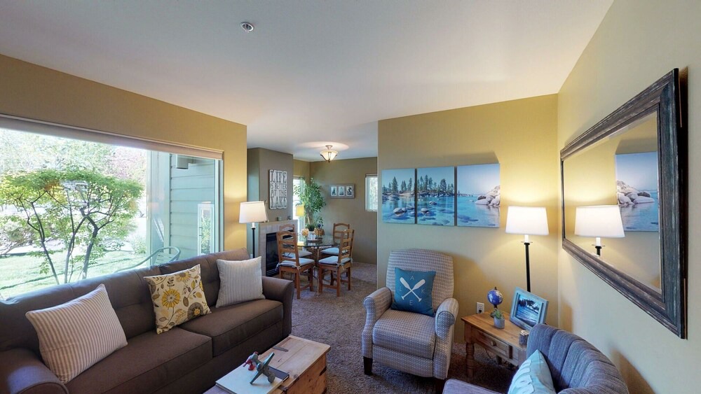 Photo of Livingroom in Kings Beach