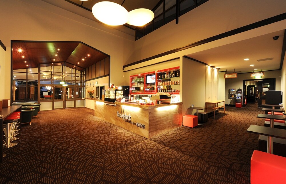 Photo of Others in Sanctuary Lakes