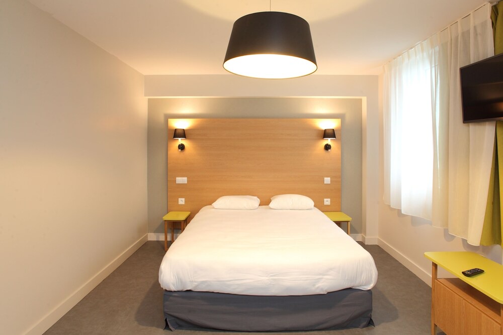 Photo of Bedroom in Bagnolet