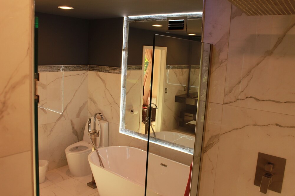 Photo of Bathroom in East Patchogue