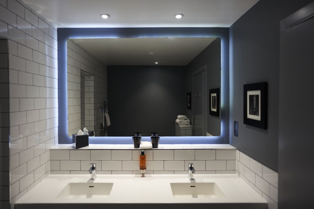 Photo of Bathroom in Reading City Centre