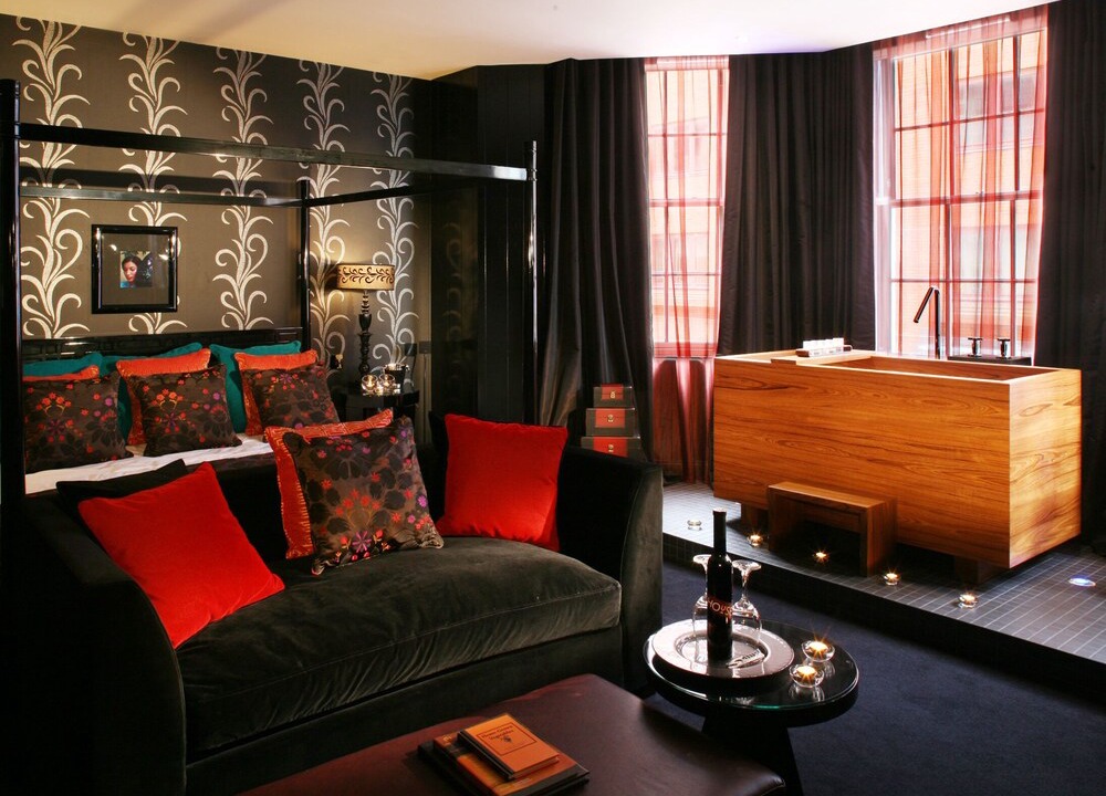 Photo of Bedroom in Reading City Centre