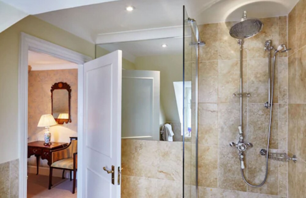 Photo of Bathroom in Midhurst