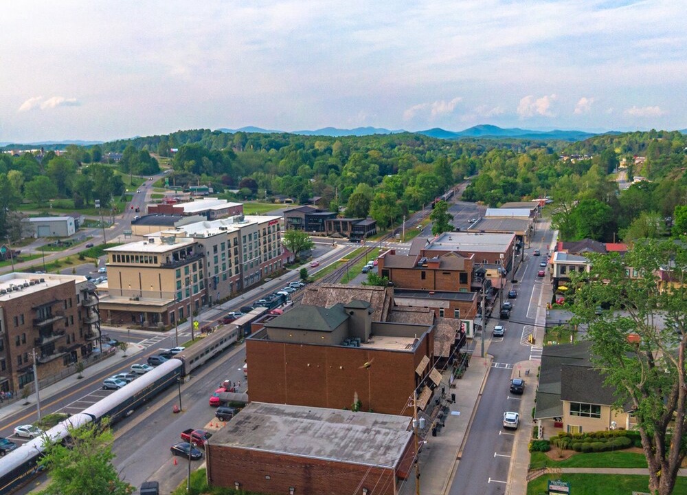 Photo of Others in Blue Ridge