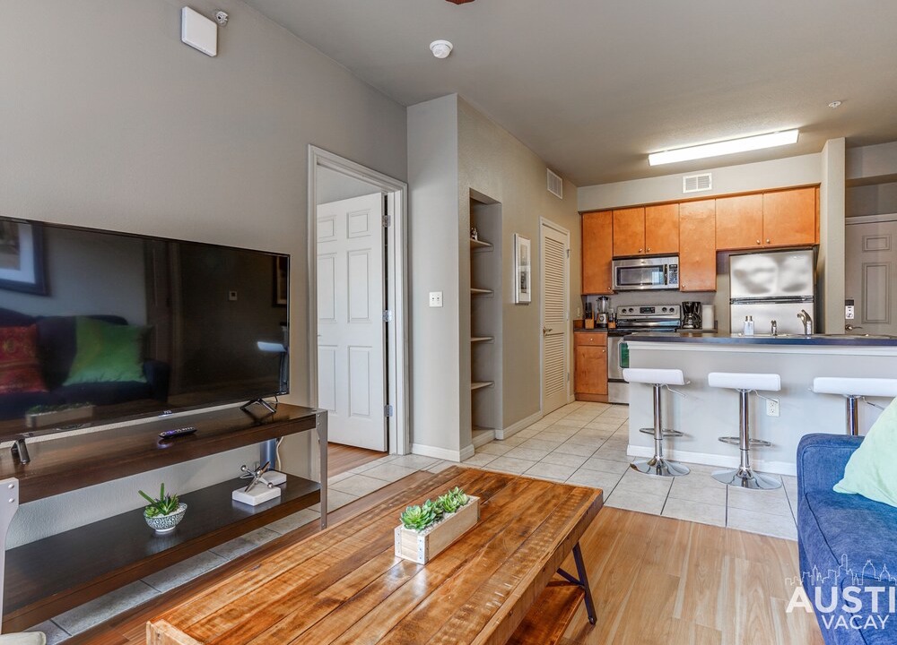 Photo of Livingroom in West Campus