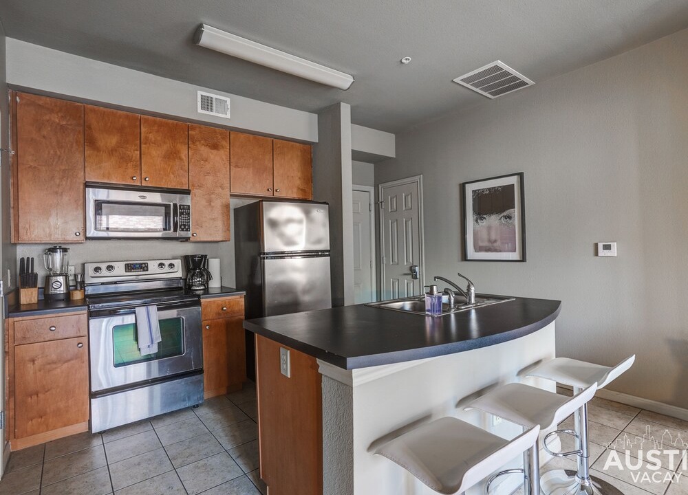 Photo of Kitchen in West Campus