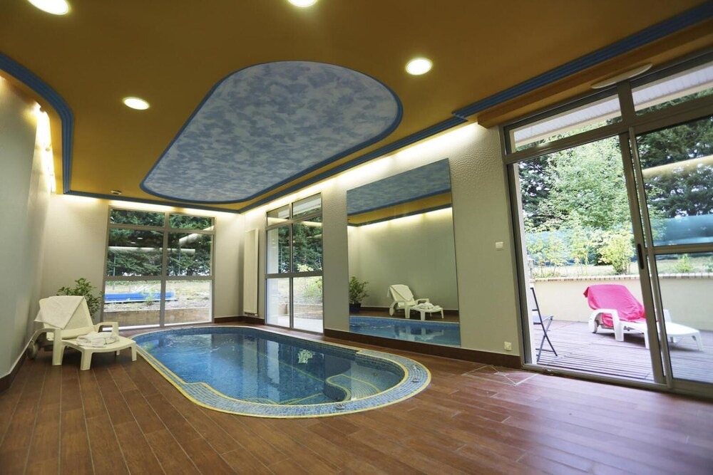 Photo of Outdoor in Cesson-Sevigne