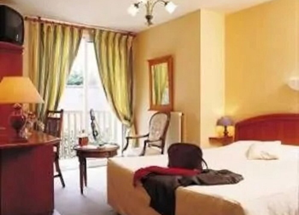 Photo of Bedroom in Cesson-Sevigne