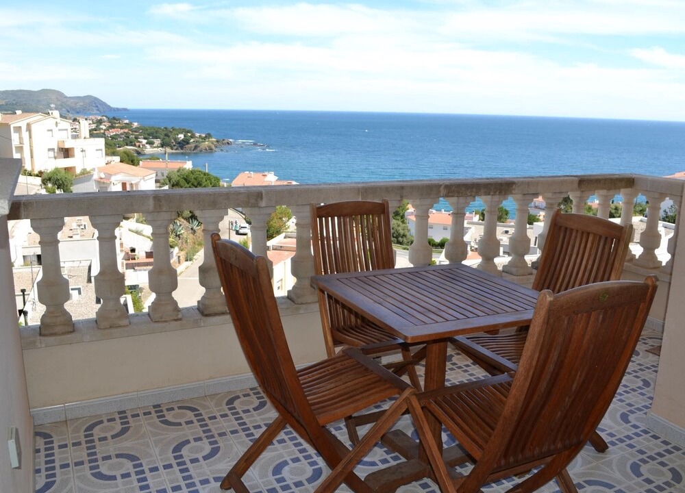 Photo of Patio Balcony in Llanca