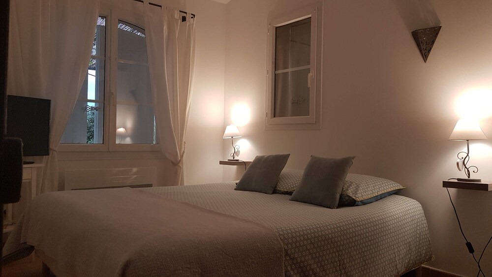 Photo of Bedroom in Villeneuve