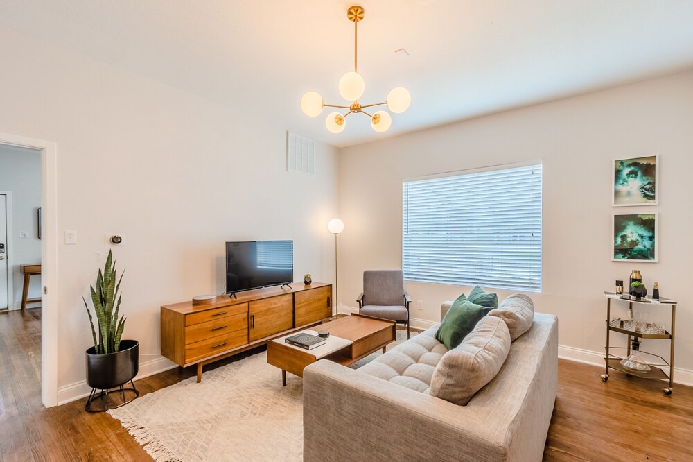 Photo of Livingroom in Cedars