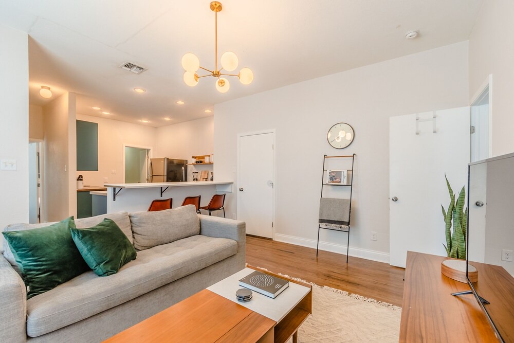 Photo of Livingroom in Cedars