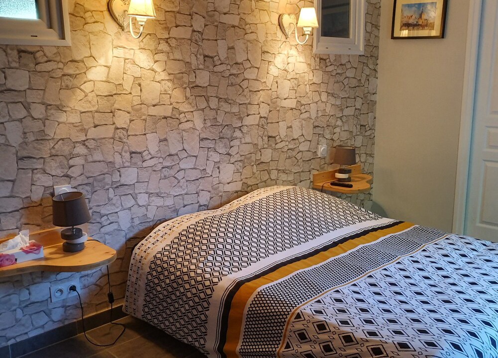 Photo of Bedroom in Pont-Saint-Esprit