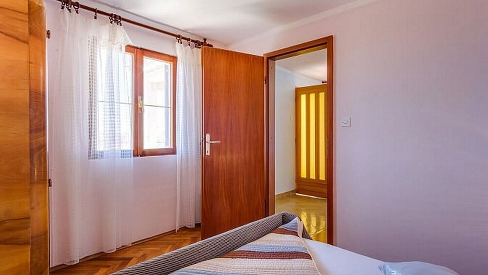 Photo of Bedroom in Cres