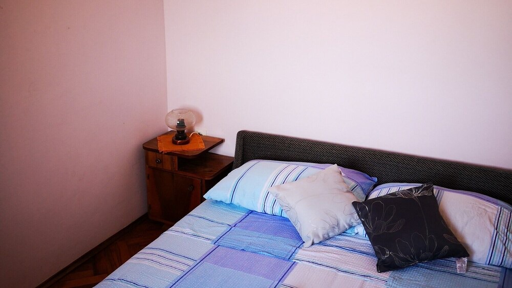 Photo of Bedroom in Cres