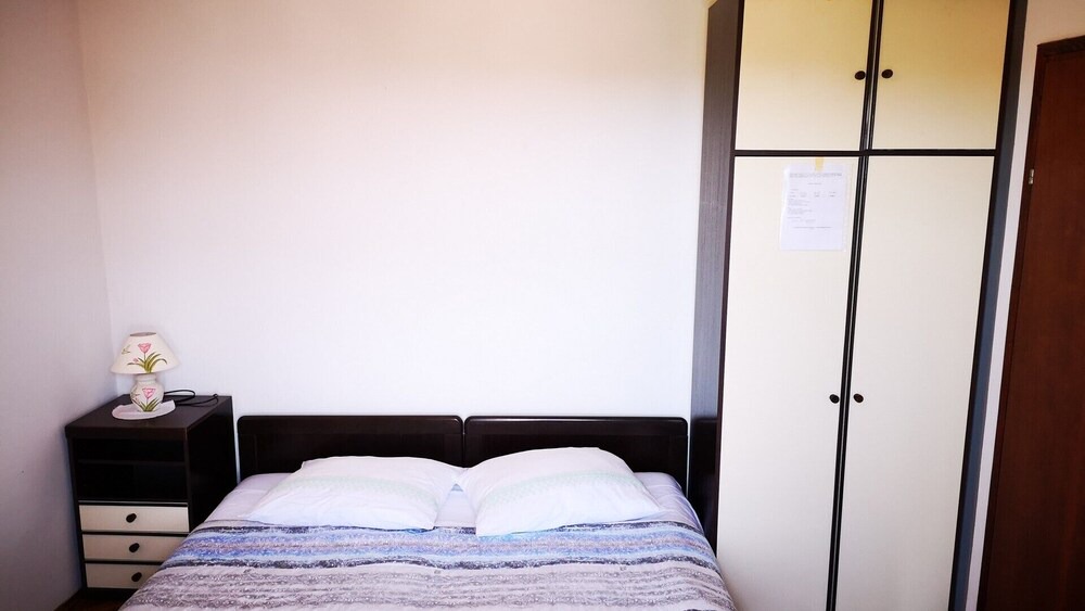 Photo of Bedroom in Cres